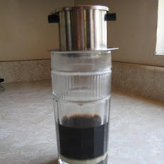 Cafe Sua Da (Vietnamese Iced Coffee)