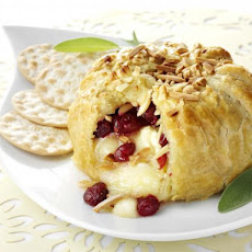 Cranberry & Toasted Almond Brie En Croute