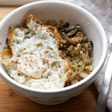 Thyme Mushroom-Quinoa Sauté