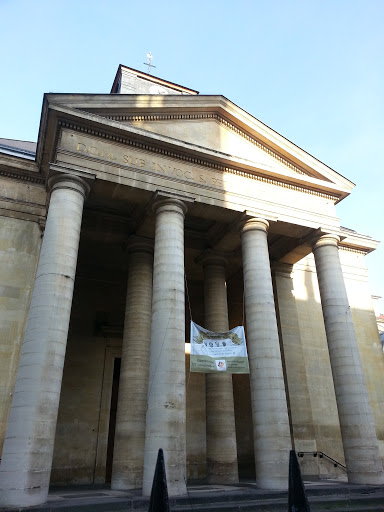 Église Saint Pierre Du Gros Caillou