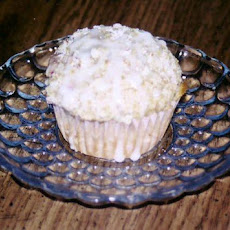 Raspberry Sour Cream Muffins