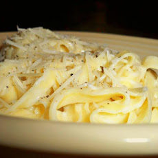 Fettuccine All'alfredo