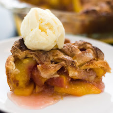 Classic Peach Pie