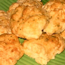 Red Lobster Original Cheddar Bay Biscuits