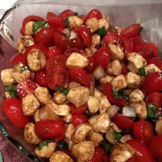 Balsamic Marinated Tomato and Mozzarella Salad