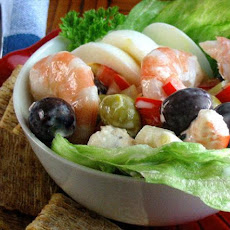 Shrimp/prawns and Olives Salad.