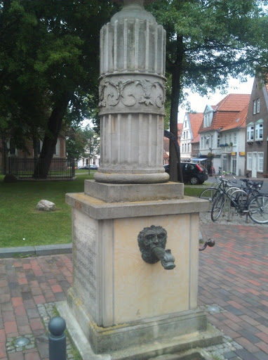 Brunnen Kirchplatz 