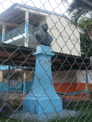 Busto Francisco Paredes