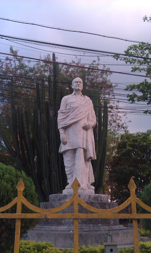 Statue of Dr. Bidhan Chandra Roy
