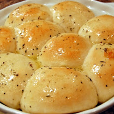 Easy Garlic Herb Rolls.