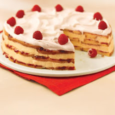 White Chocolate-Raspberry Trifle Cake
