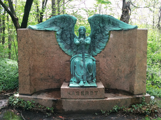 Haserot Grave Lakeview Cemetery