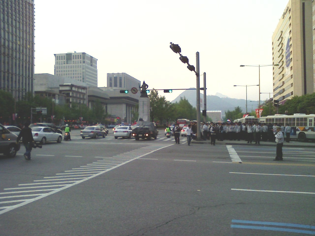 [P080427003[4].jpg]