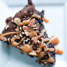 Caramel-Pecan Brownie Cake