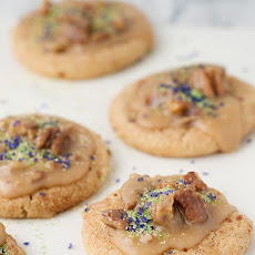 King Cake Cookies with Praline Pecan