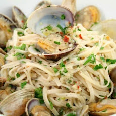 Linguine with White Clam Sauce