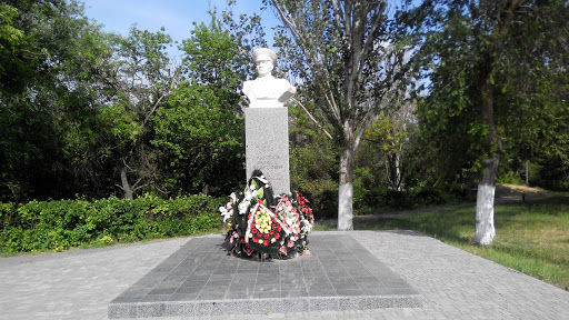 Памятник Маргелову