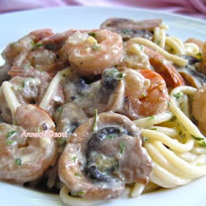 Spaghetti With Shrimp and Mushrooms