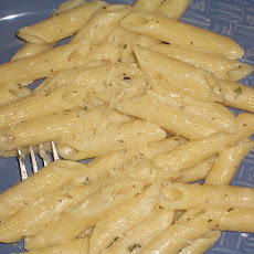 Creamy Garlic Penne Pasta