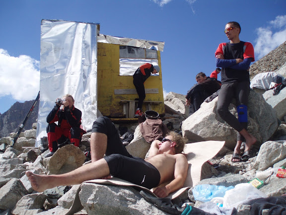 ����� ������...