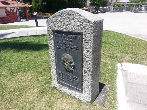 Bust António Mário Raposo