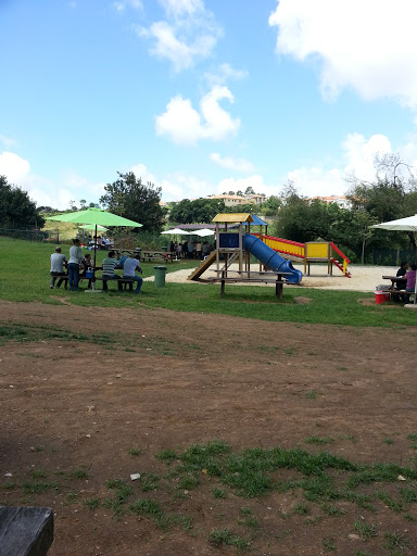 Parque Infantil E De Merendas