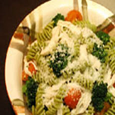 Chicken, Broccoli, and Cherry Tomato Fusilli