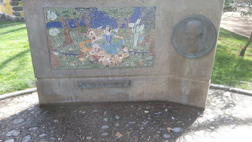 Monumento Huesca a Walt Disney