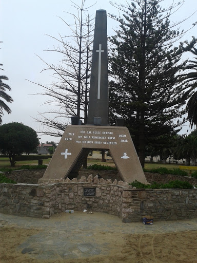 W C DU Plessis Monument