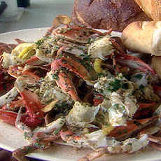 Boiled Crabs Bathed in Garlic Butter