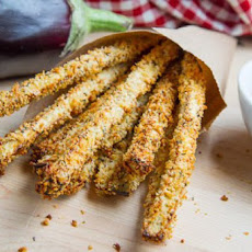 Crispy Baked Eggplant Fries with Marinara Dipping Sauce (aka Eggplant Parmesan Fries!)