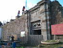 Porte Principale, Fort St Père
