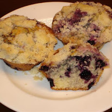 Delicious Blueberry Muffins With Crumb Topping