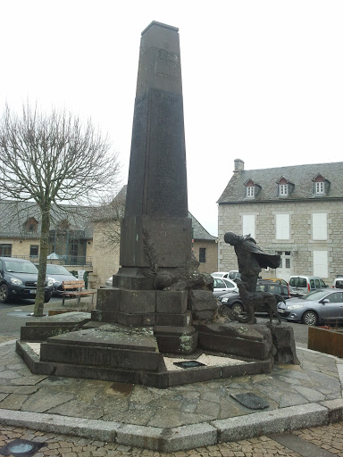 Monument Au Mort, Sainte Genevieve Sur Argence