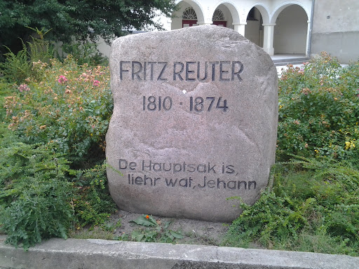 Fritz Reuter Denkmal