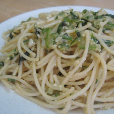Spaghetti with Zucchini and Garlic