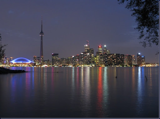 Toronto_skyline_at_night