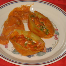Stuffed Shells With Prosciutto and Peas