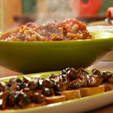 Crimini Ragu with Spinach Crostini and Chicken Ragu with Whole Wheat Pasta
