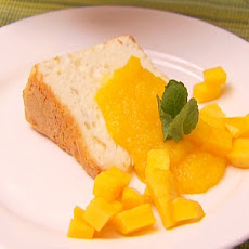Angel Food Cake with Mangoes