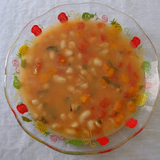 Greek Fasolatha (Navy Bean Soup)