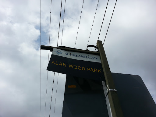 Alan Wood park access