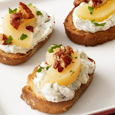 Gorgonzola-Pear Toasts