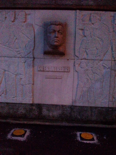 Dr. Franz Rehrl Denkmal