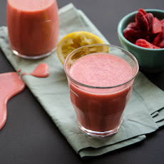 Vegan Strawberry Lemonade Smoothie