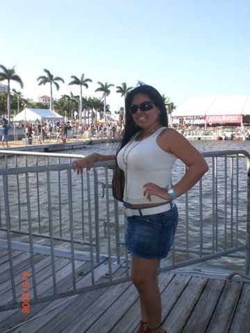 [Sunfest4[4].jpg]