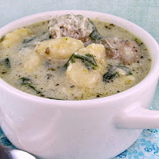 Tiny Meatball, Gnocchi and Spinach Soup