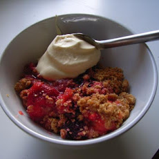 Oaty Mixed Berry Crumble