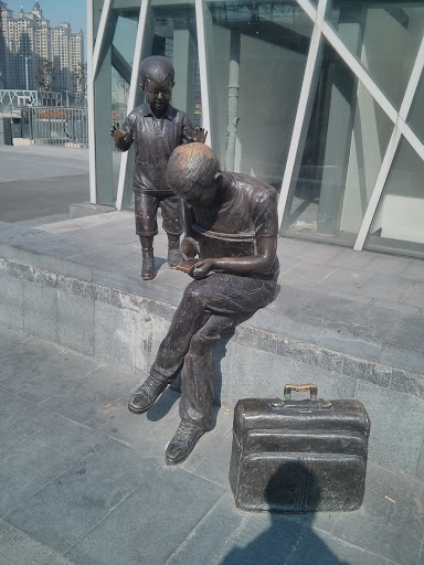 旅客铜塑