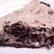 Bria's No-Bake Oreo Mousse Pie
